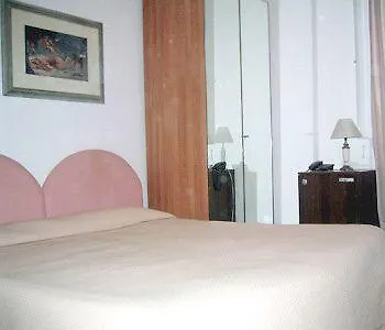Otel Il Castelletto 2*